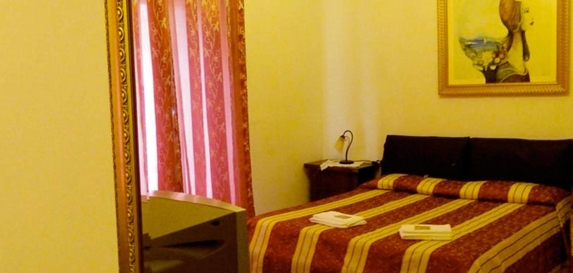 Crispi Bed & Breakfast 2*
