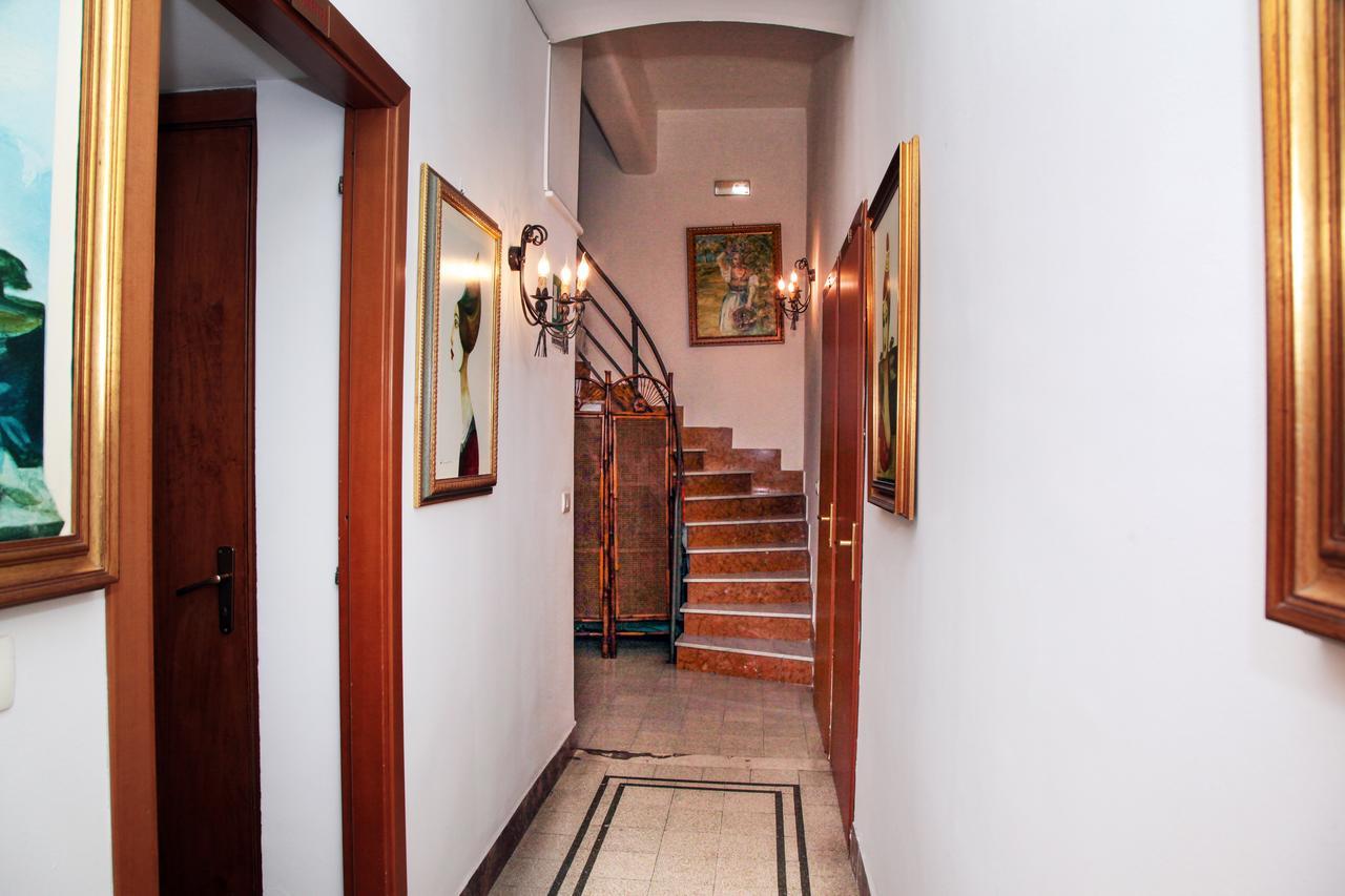 Crispi Bed & Breakfast 2*